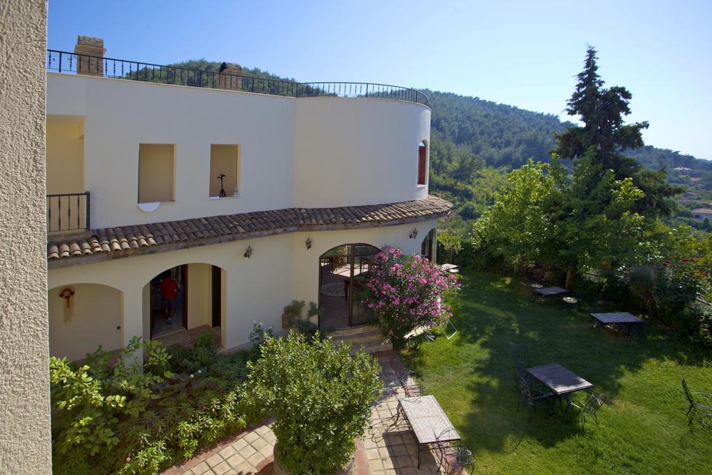 Efes Butik Otel Kirazli (Aegean) Exterior photo